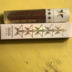 Jeffree Star lipstick in Triggered!